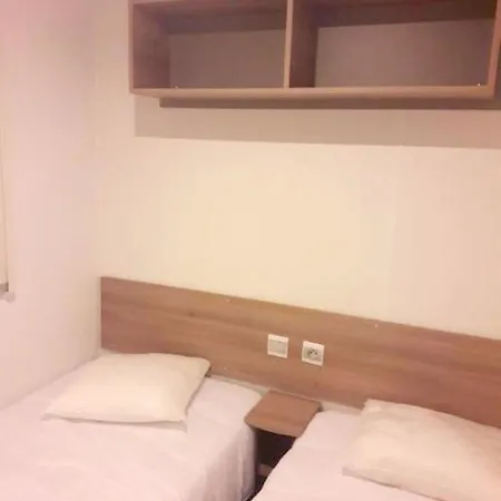 Bungalow With 3 Bedrooms In With Shared Pool Furnished Garden And Wifi Gastes