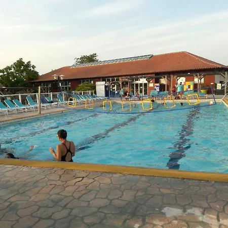 Bungalow With 3 Bedrooms In With Shared Pool Furnished Garden And Wifi *