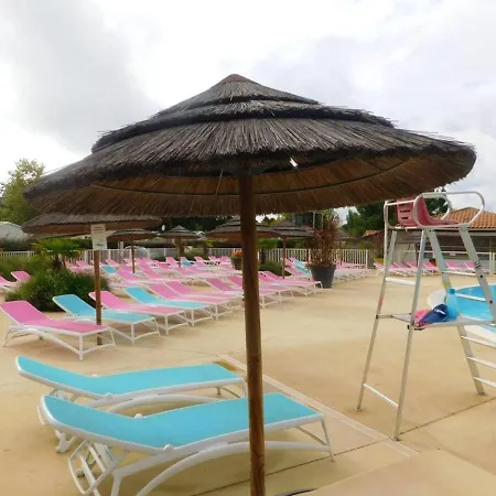 Bungalow With 3 Bedrooms In With Shared Pool Furnished Garden And Wifi *